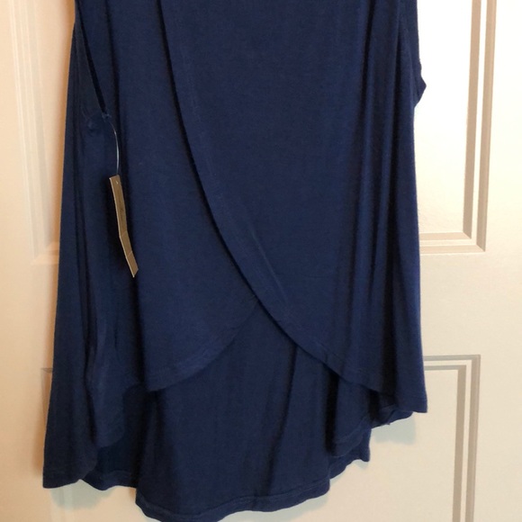 Navy Soft and Sexy Tank from American Eagle - Picture 3 of 3